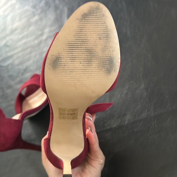 Burgundy/plum open toe heels - Picture 5 of 5